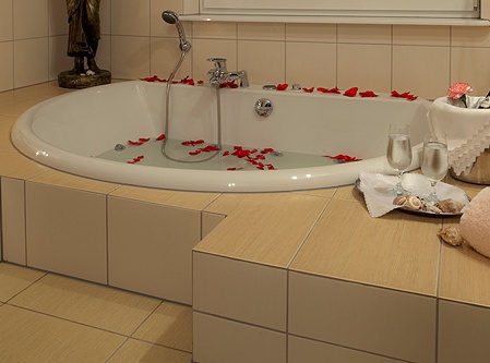 ACTIVIA "GODZINA DLA DWOJGA" - INTYMNE JACUZZI?v=1.0