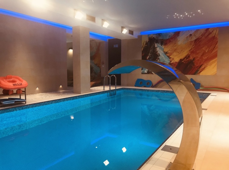 Hotel La Siesta Nowoczesny Basen  Solankowy wraz z Jacuzzi