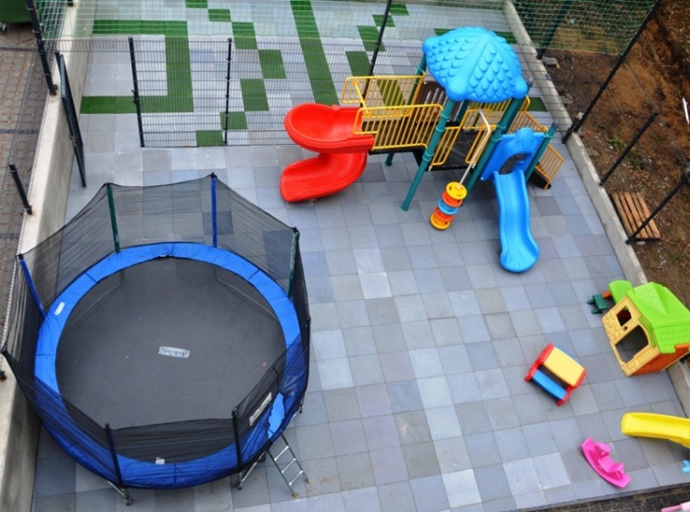 Apartamenty Marina  Plac zabaw?v=1.0